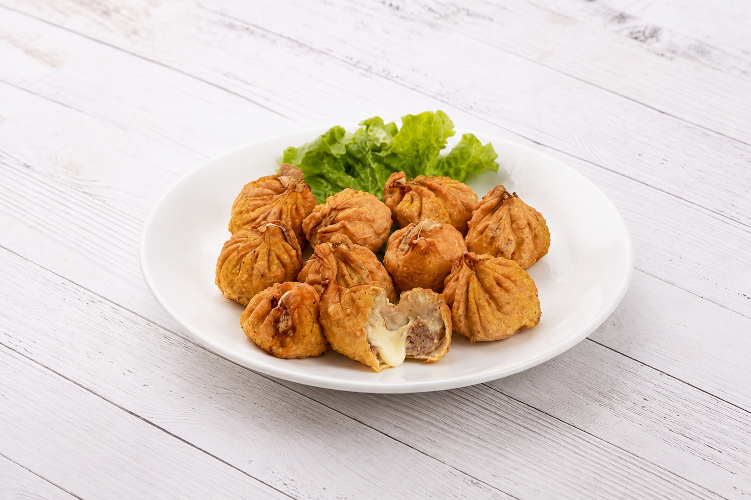 Пельмени жаренные с мясом и сыром
